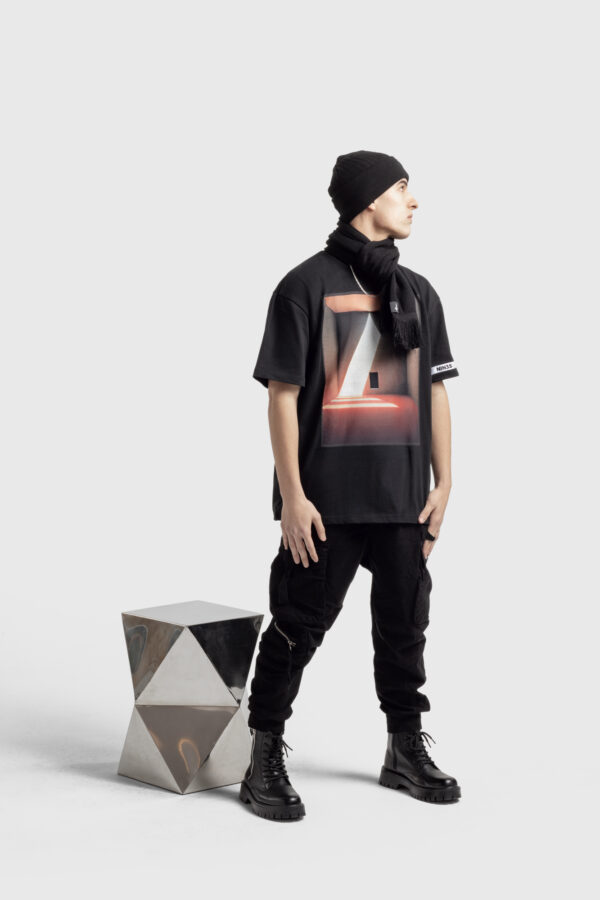 Camiseta Oversize NIN3S negra - Imagen 3